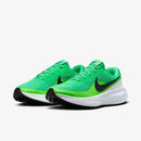 Tênis Revolution 8 Masculino - Verde